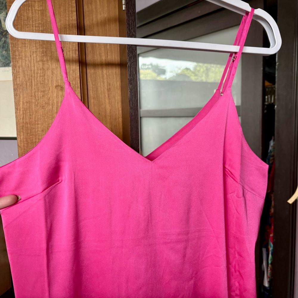 Influencer The Drop Ana Silky V-Neck Midi Slip Dress in Hot Pink Size Medium NWT - Picture 12 of 16